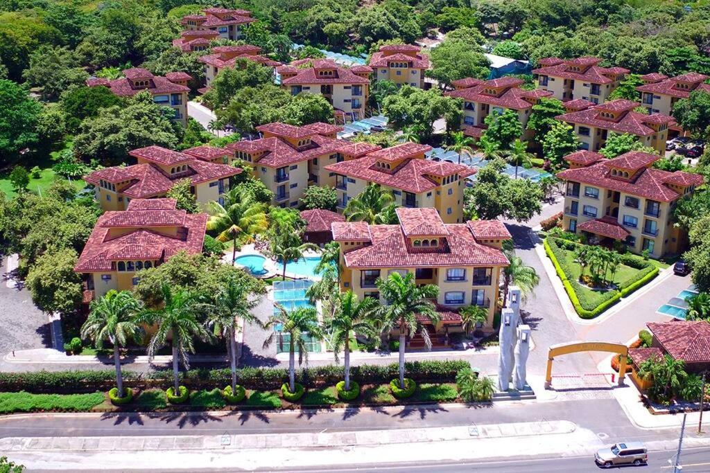 The Oaks Tamarindo Pool Front Condominiums Fast Wifi Экстерьер фото